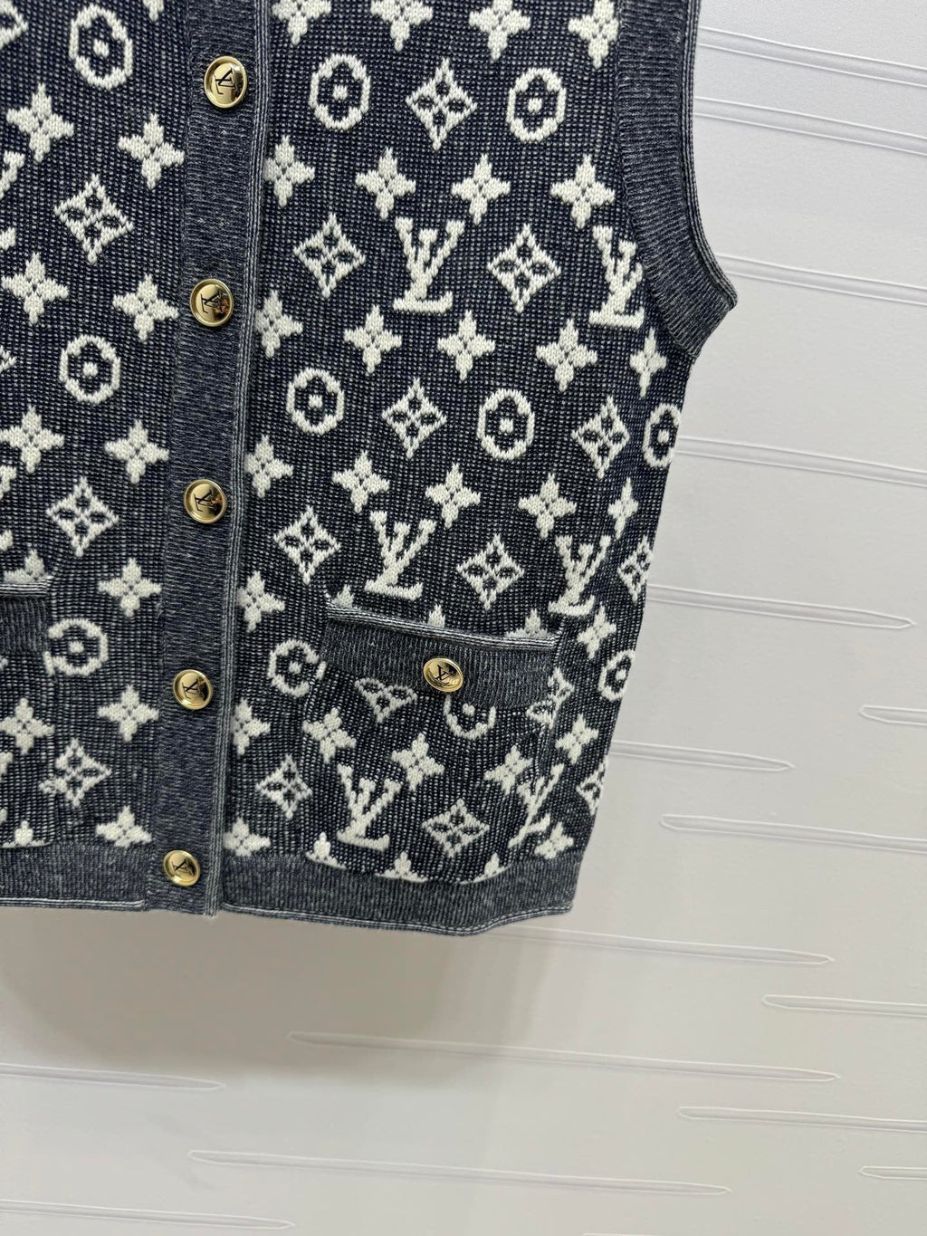 LV knitted cardigan vest