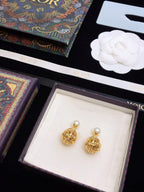 CD TRIBALES PEARL GOLD DIAMOND EARRINGS