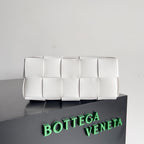 BV SMALL BRICK 24CM WHITE LAMBSKIN