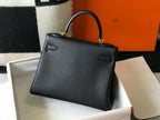 HM KELLY 28CM BLACK TOGO GOLD HARDWARE