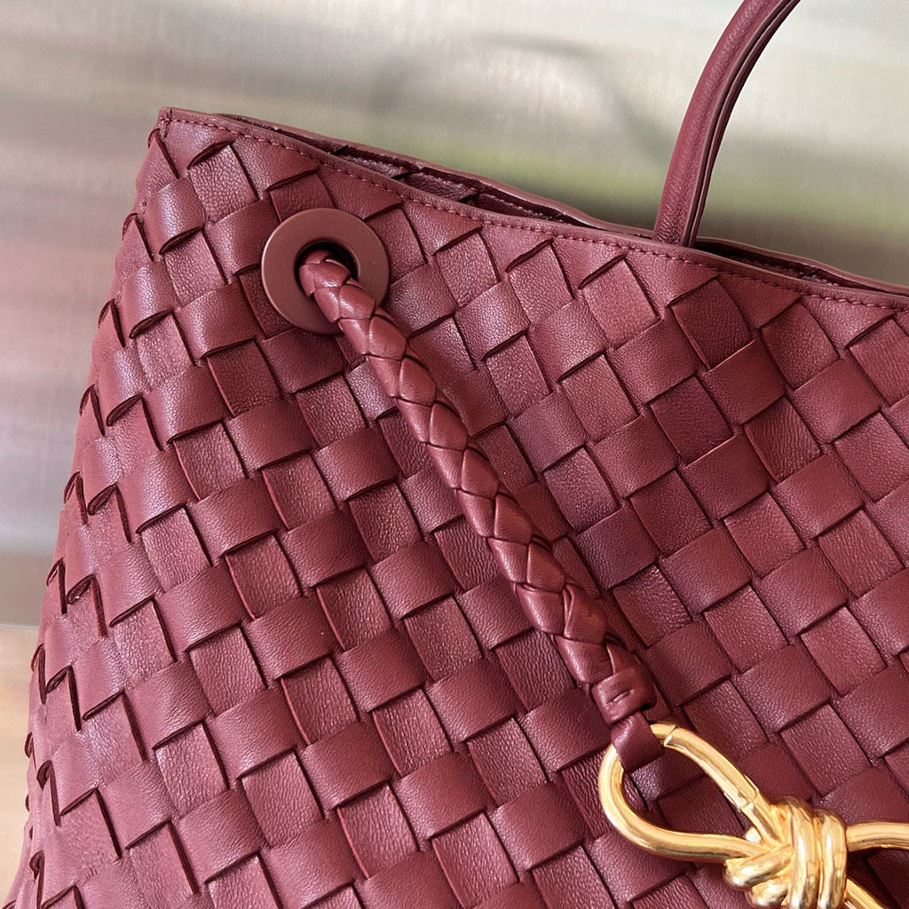 BV LARGE ANDIAMO 45CM DARK RED LAMBSKIN