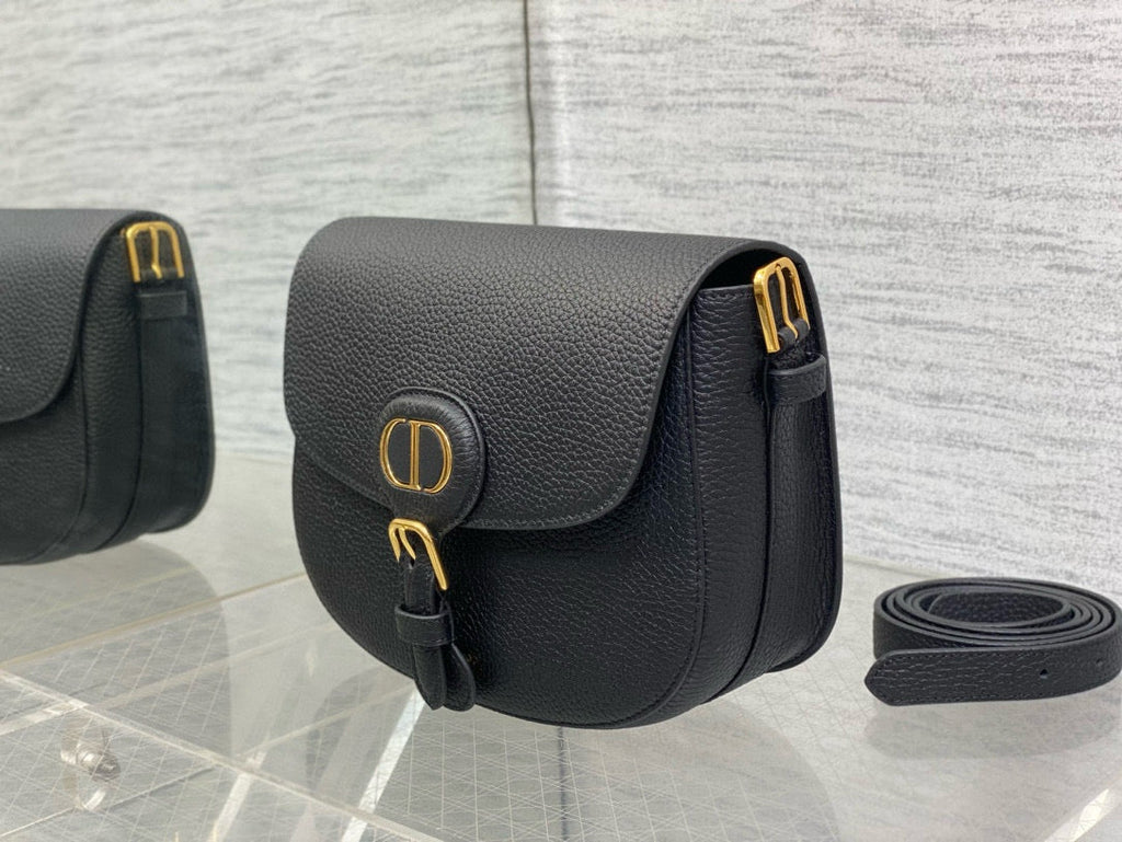 CD 25 MEDIUM BOBBY 22CM BLACK GRAINED CALFSKIN GOLD HARDWARE