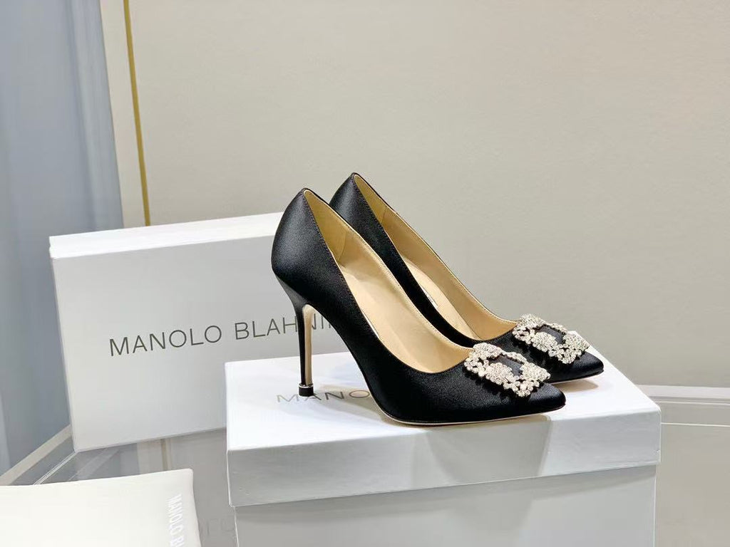 Manolo Diamond Buckle Pumps 10cm black  Silk