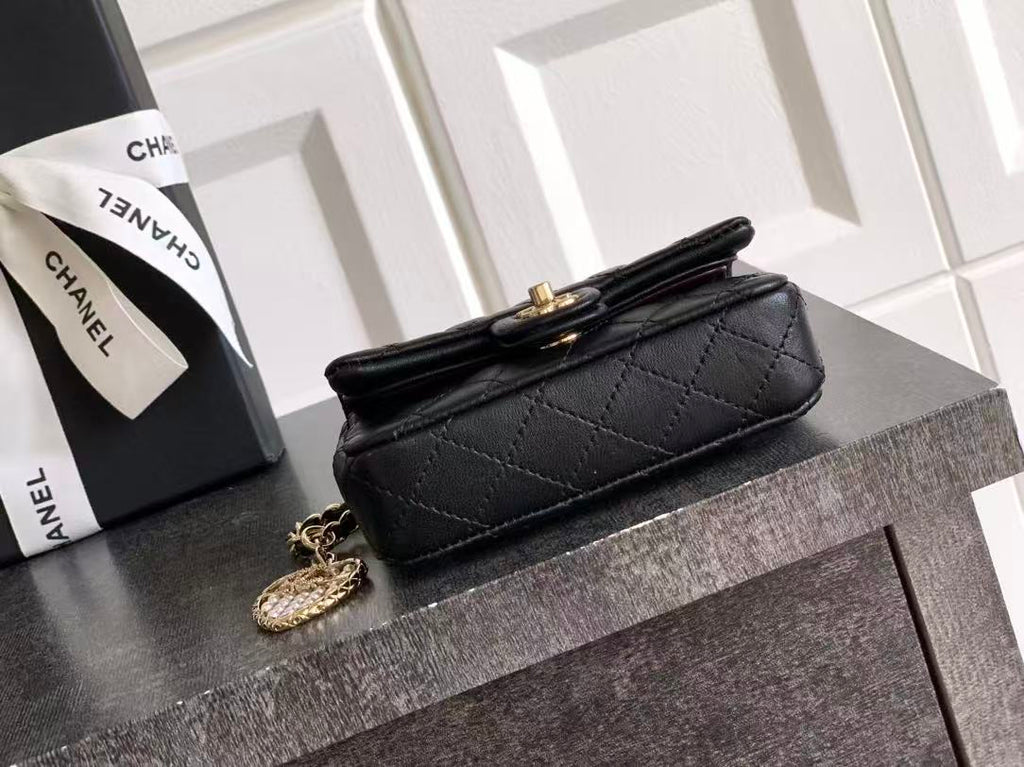 Chanel Bag 12.5cm Black Gold Lambskin