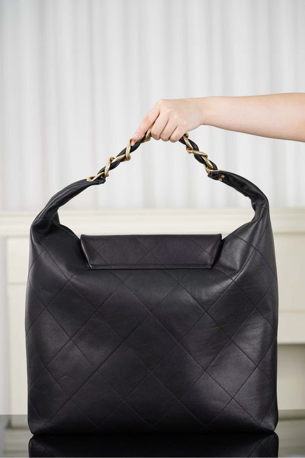 CC 2025 Bag 53cm Black Gold Calfskin 300852 Best Version
