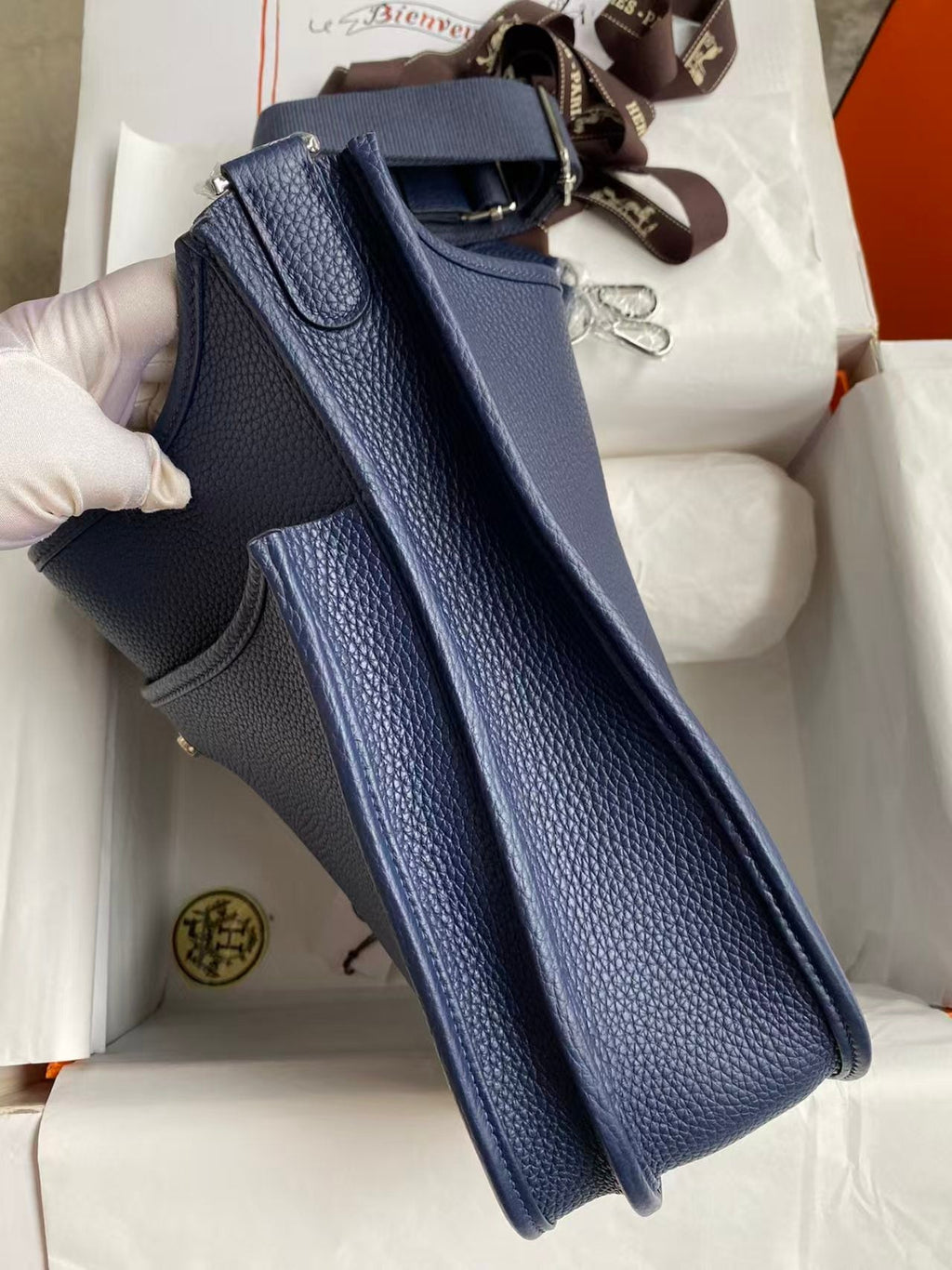 Evelyne 29cm Sapphire Blue Togo Shw