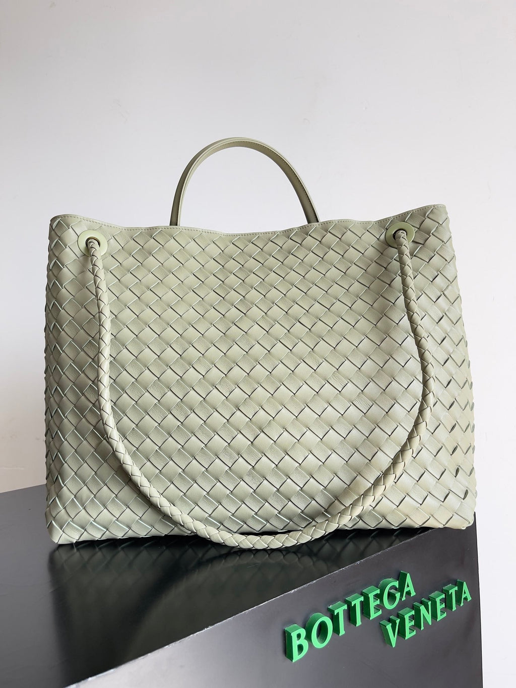 Bottega Veneta 2026 Andiamo Bag 45cm Green Nappa Leather