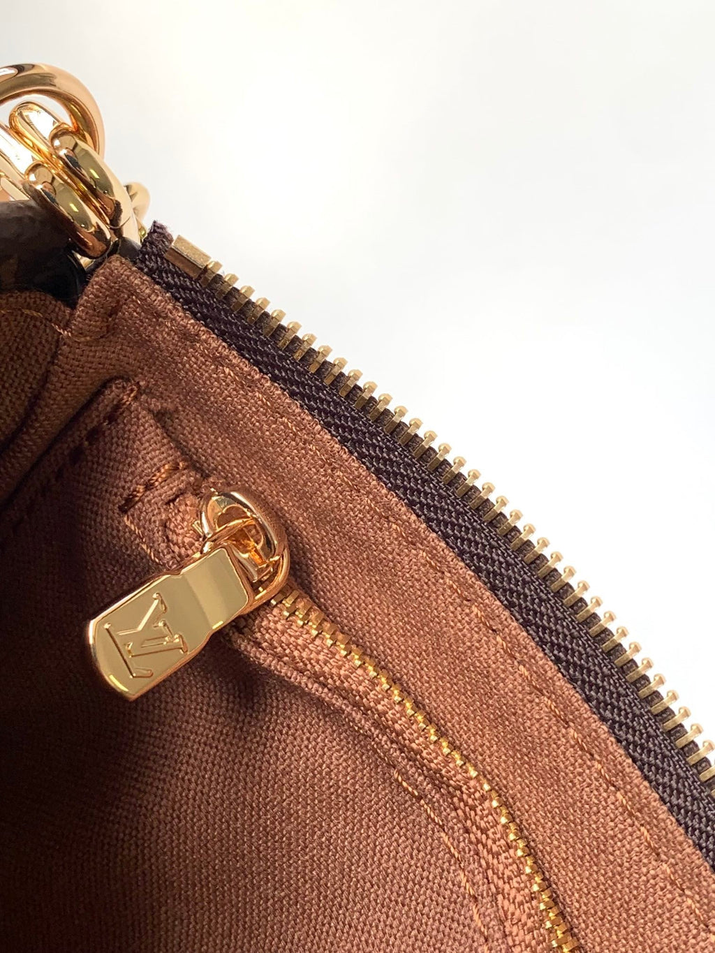 LV 2026 Pochette Accessoires Bag 23.5cm Brown Beige Canvas Cowhide