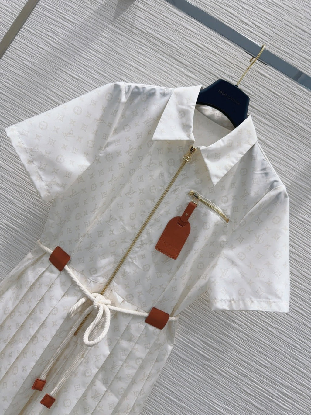 LV 25 Pleated Trendy Dress White Blue Poliester