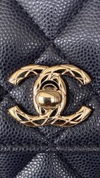 CC handle bag 19 dark blue caviar