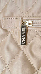 CC Medium Hobo Bag 42Metallic Gold Calfskin