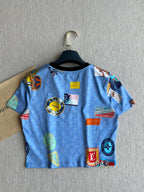 LV 25 Print Contrast Color Threaded Edge Collar T-shirt White Blue Cotton