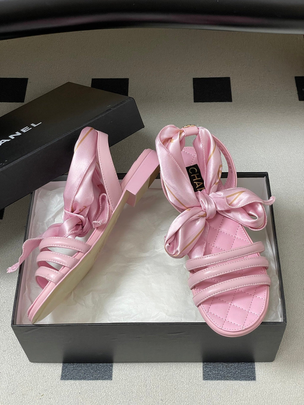 CC 26 Quilted Sandal 10mm With Scarf Sheepskin