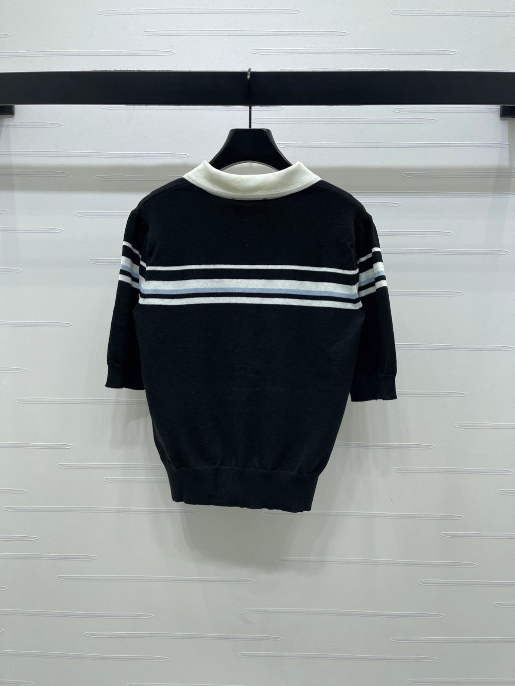 Miumiu 2026 Pan Collar Knit Short-sleeved Top Cream and Black Tencel 352458
