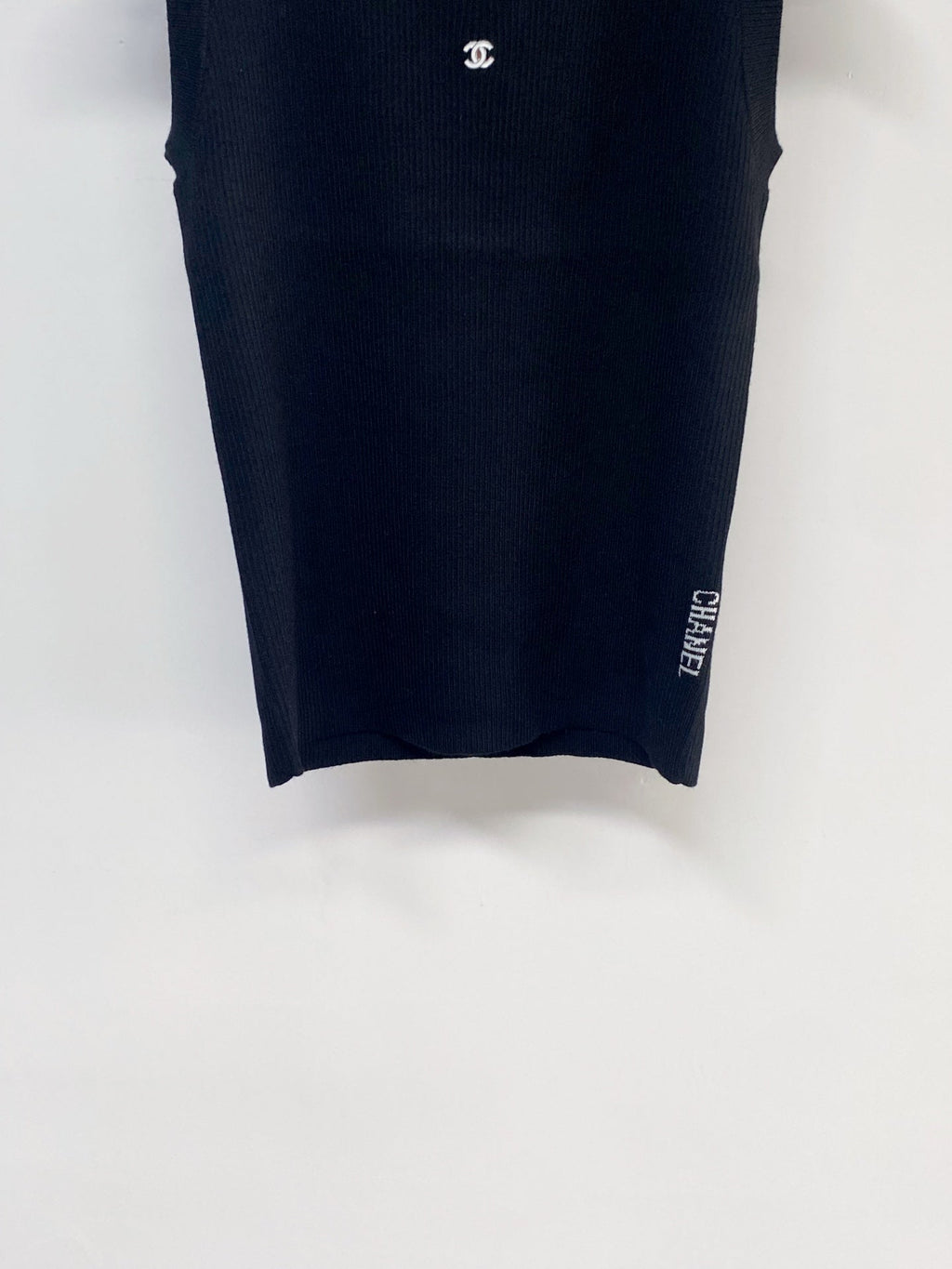 Chanel 2026 Vest Black and White Wool 704587