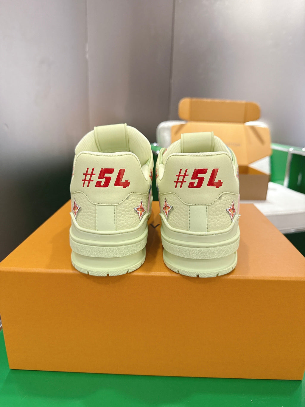 LV 26ss Trainer Sneakers Lime Pastel Colorful Cowhide 632144