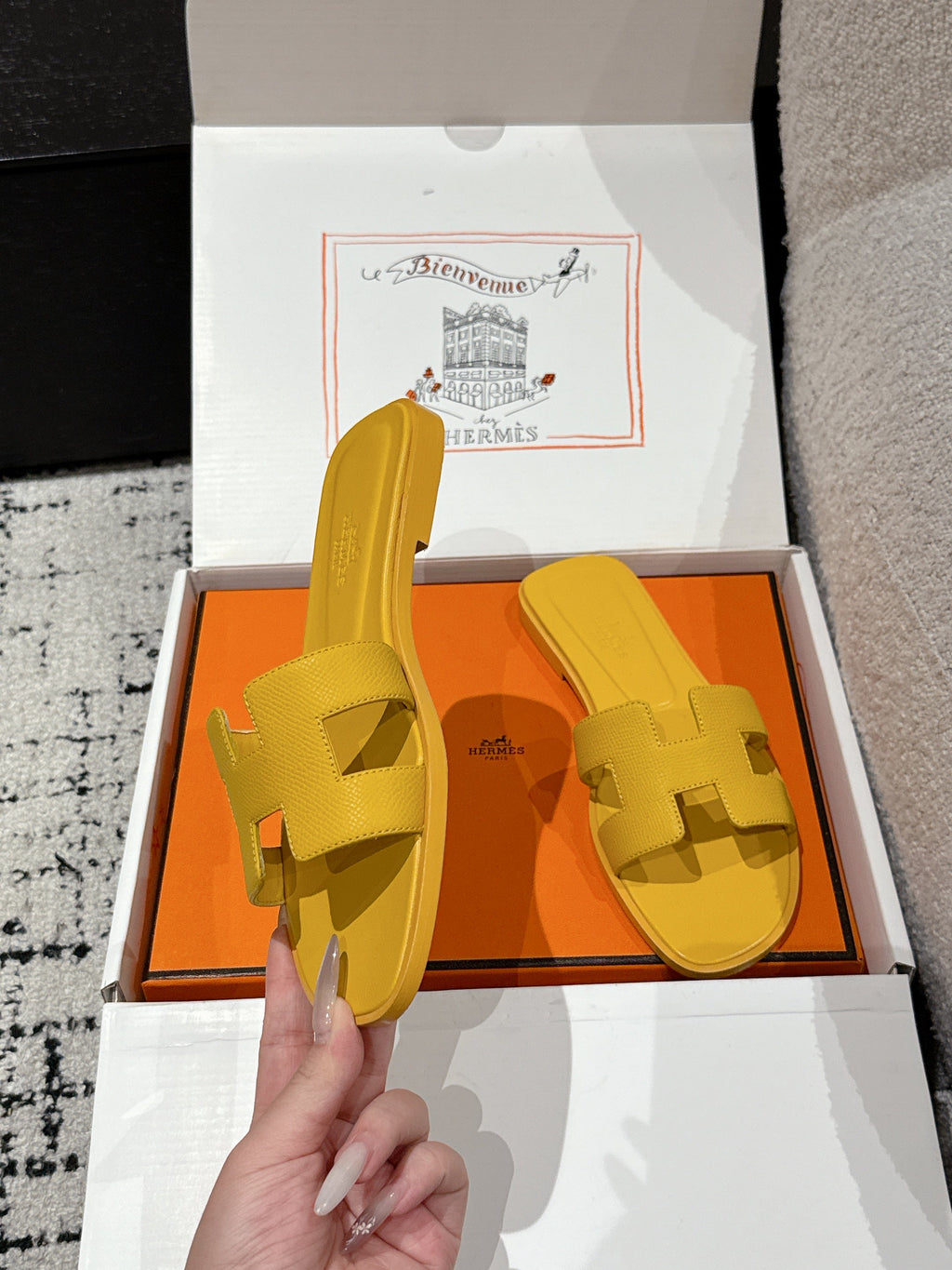 HM 25 Oran Sandal Dark Yellow Epsom
