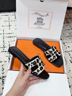 HM 26ss Oran Sandals Black Ivory Denim Cowhide 617184