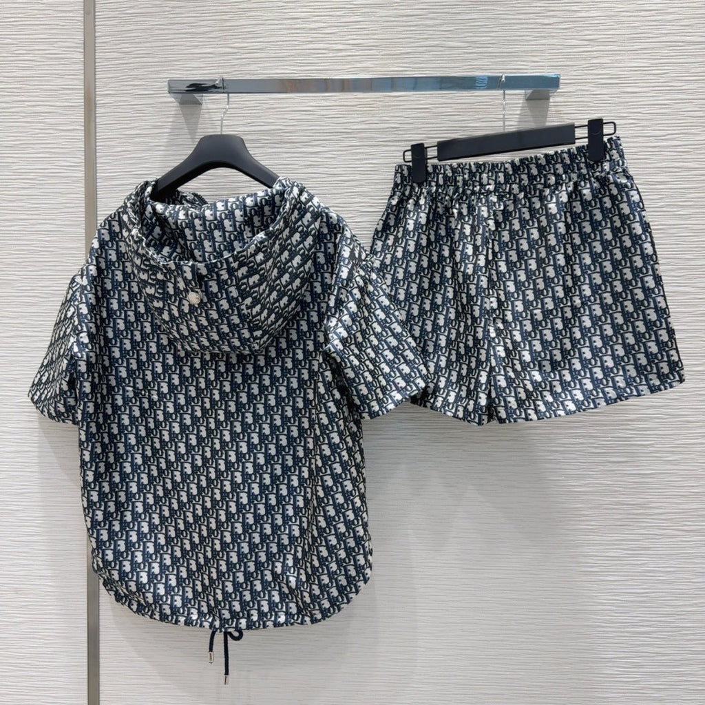 CD 25 Suit Navy Blue and Beige Polyester