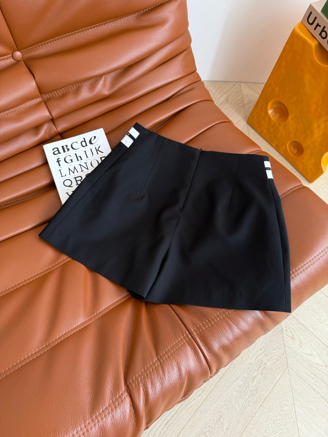 Celine 25 Wide-leg Shorts Black and Gray Polyester