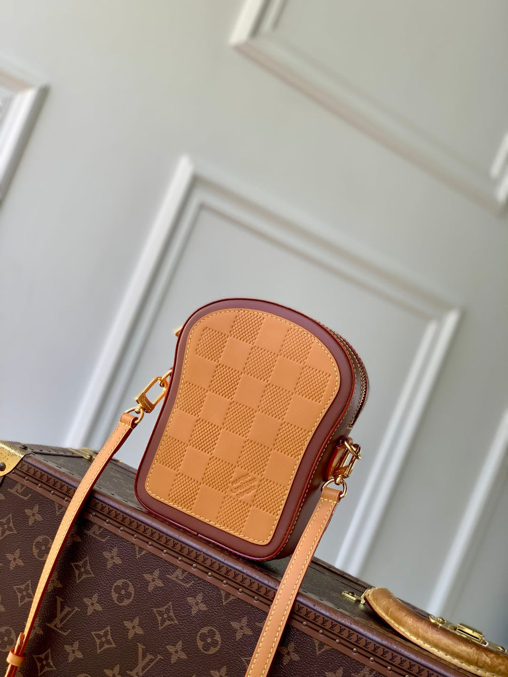 LV 2025 Toast Wearable Wallet 20cm Camel Brown Leather 347100