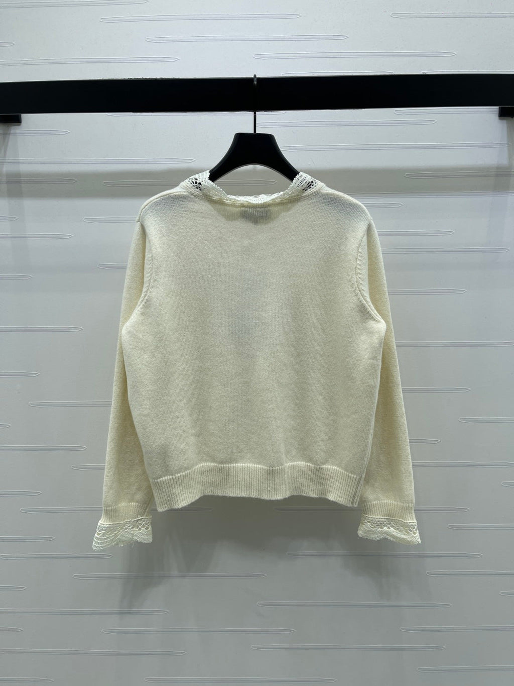 CC 26  Lace-Trimmed Knit Cardigan Cream Wool 340798