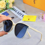Louis Vuitton Sunglasses 558286