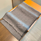 LV Exclusive Scarf 200cm Gray Cashmere 976320