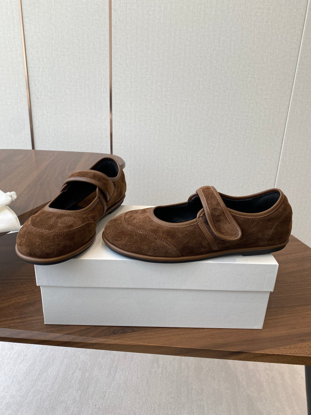 HM  25s Velcro Mary Jane Earthy Brown Suede