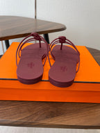 HM 26ss Pig Nose Sandals Burgundy Rubber 624764