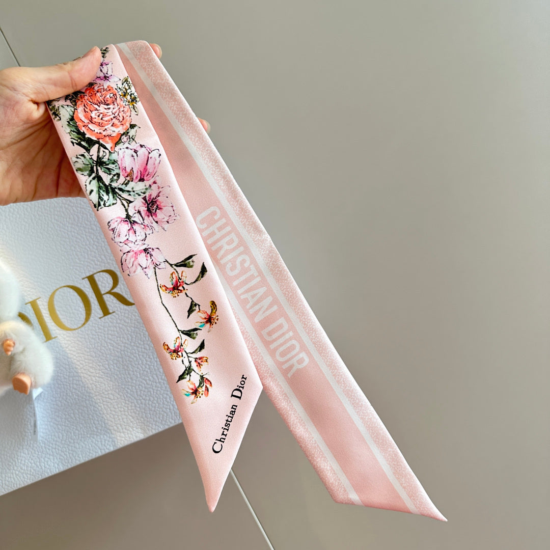 CD Twilly Mini Scarf 105cm Light Pink Colorful Mulberry Silk 902533