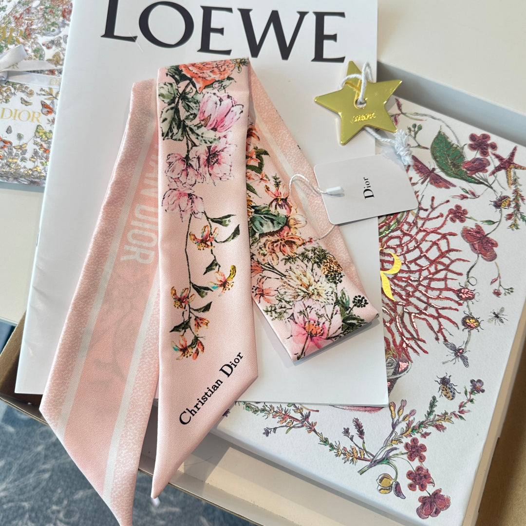 CD Twilly Mini Scarf 105cm Light Pink Colorful Mulberry Silk 902533