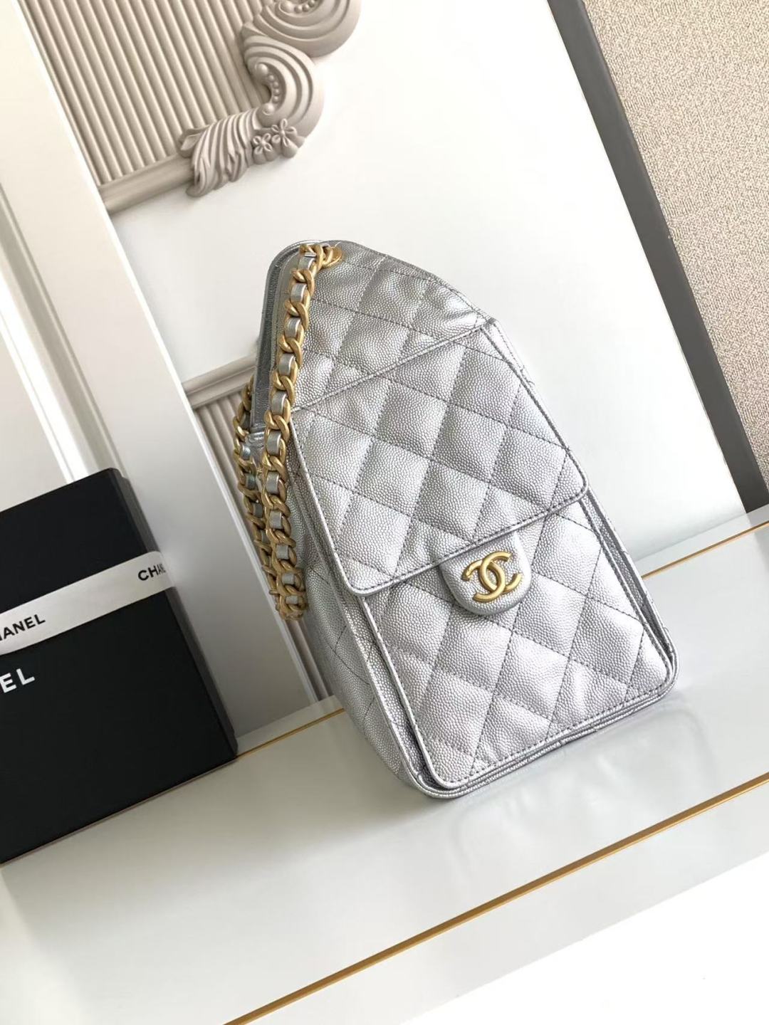 CC 25C Hobo Bag 30cm Silver Metalic Grained Calfskin