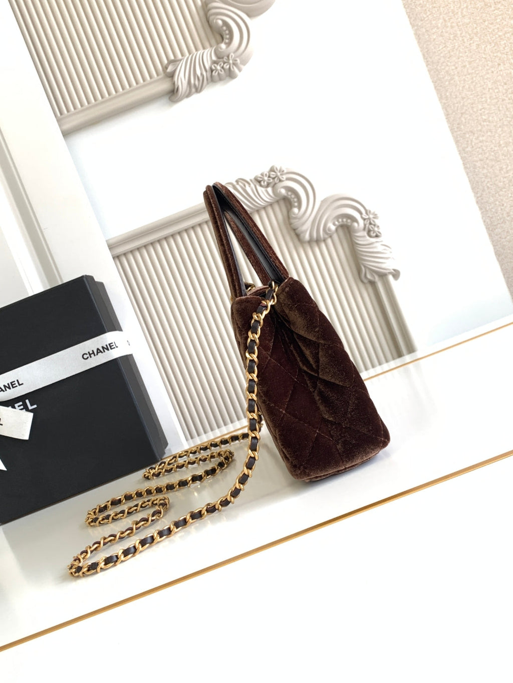 cc 24a nano 19cm kelly shopper bag chocolate brown velvet