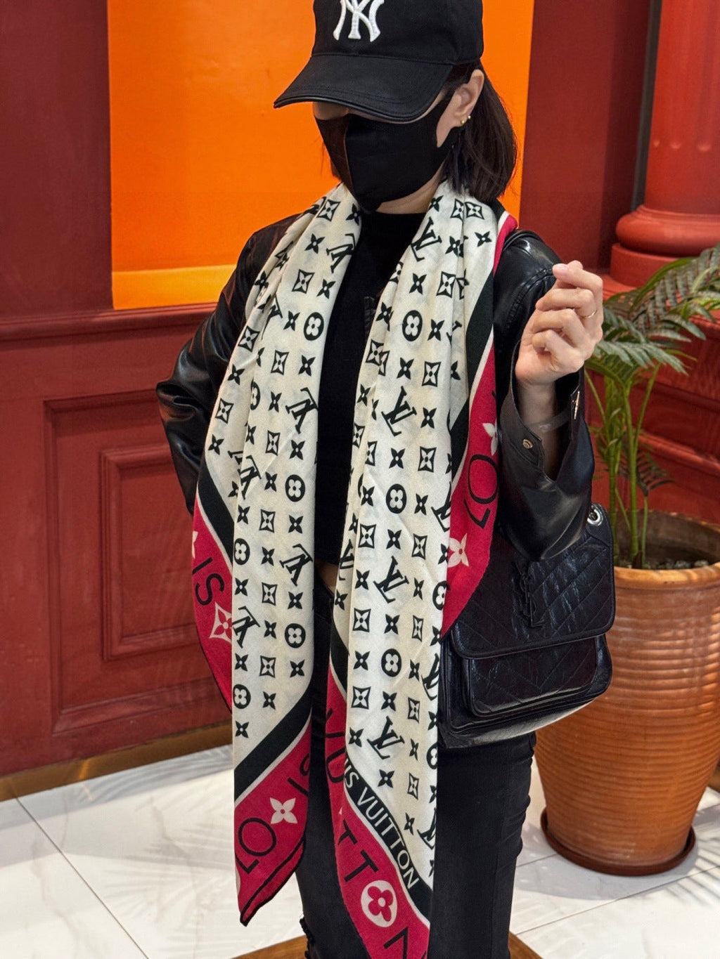 LV Velvet Square Scarf 135cm White Pink Cashmere 970944