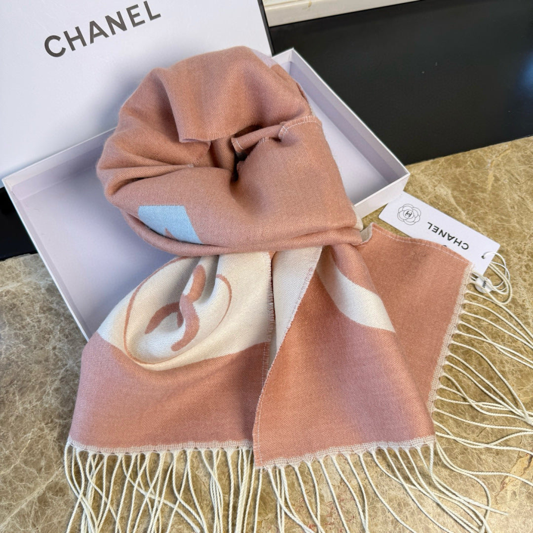 CC 25 Scarf 200cm White Pink Lambswool 968390