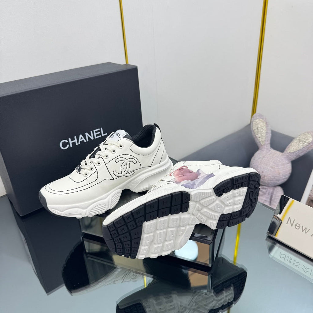 CC Sneaker White with Sticker Cowhide 238622