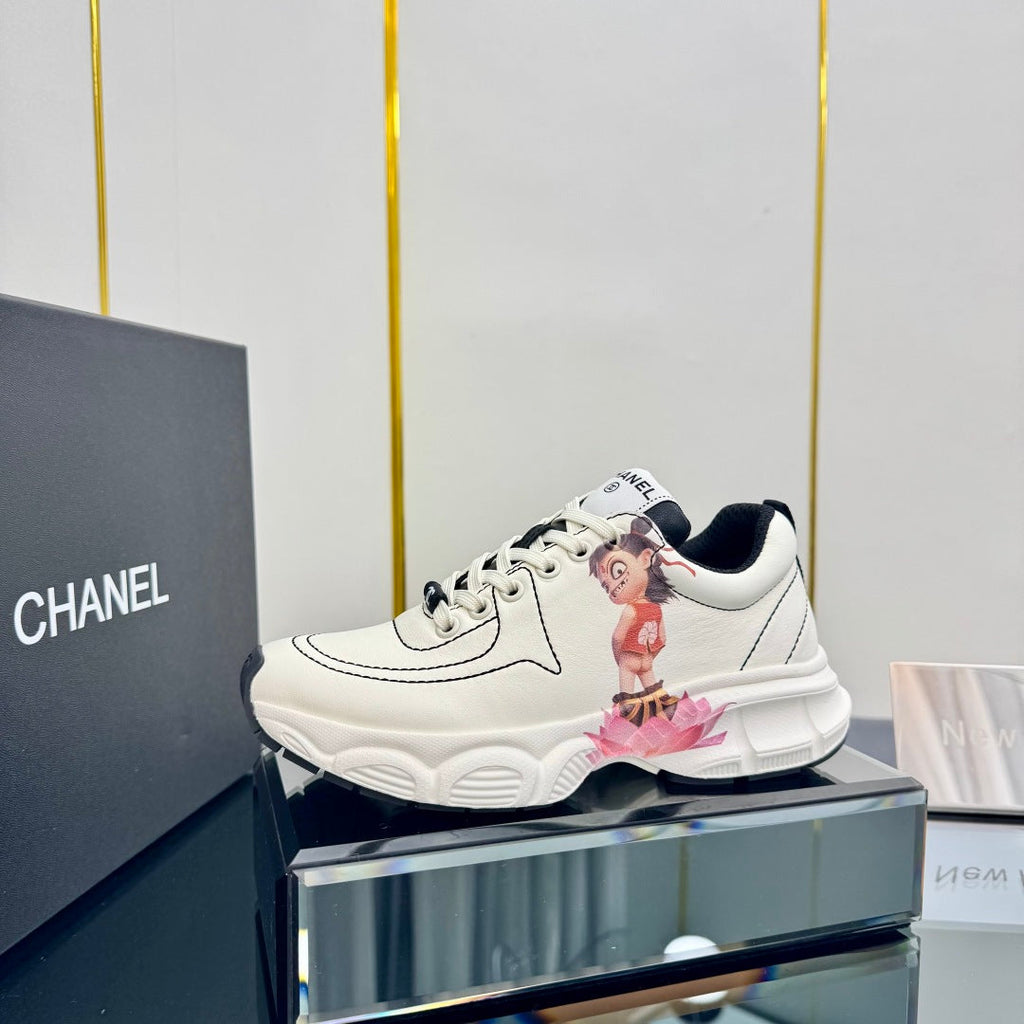 CC Sneaker White with Sticker Cowhide 238624