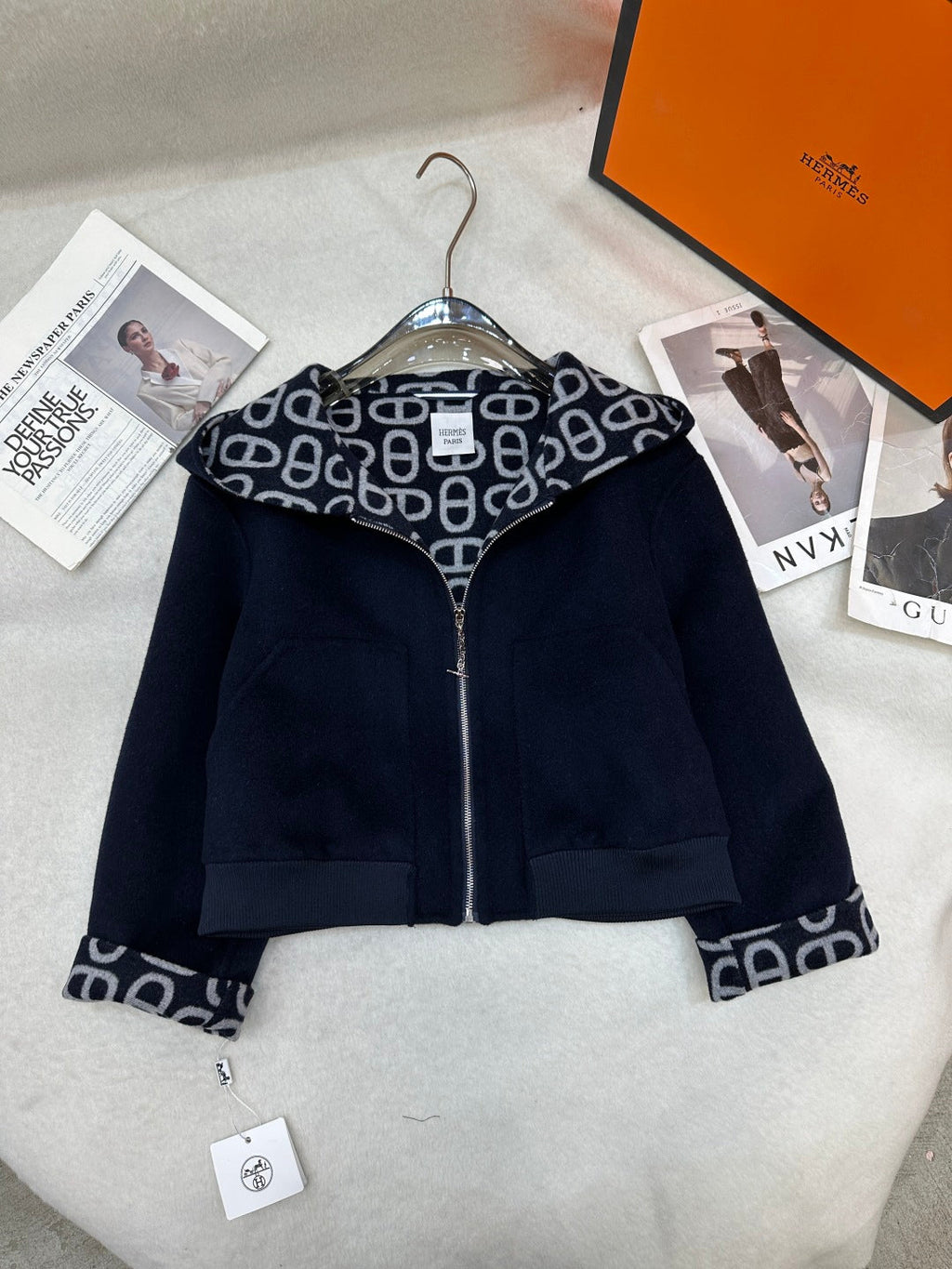 HM 25 Navy Blue Cashmere Cropped Coat 280337