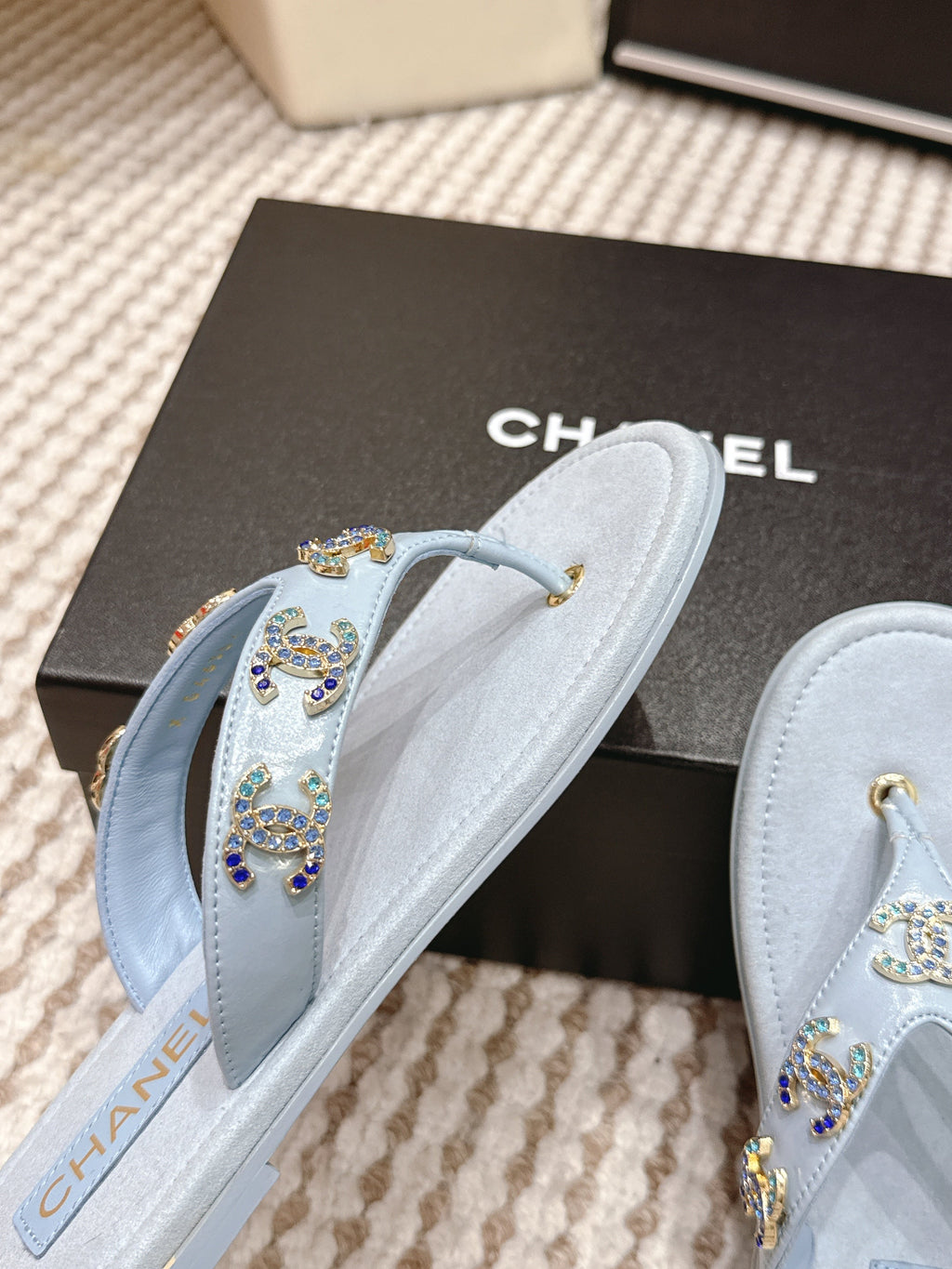 CC 26s Thong Sandals Baby Blue Suede Sheepskin Multicolor Charm 632359