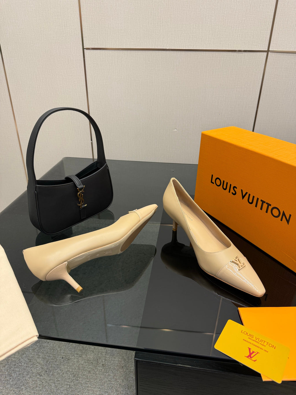 LV 26ss Heel Pump 55 Beige Patent Leather 629629