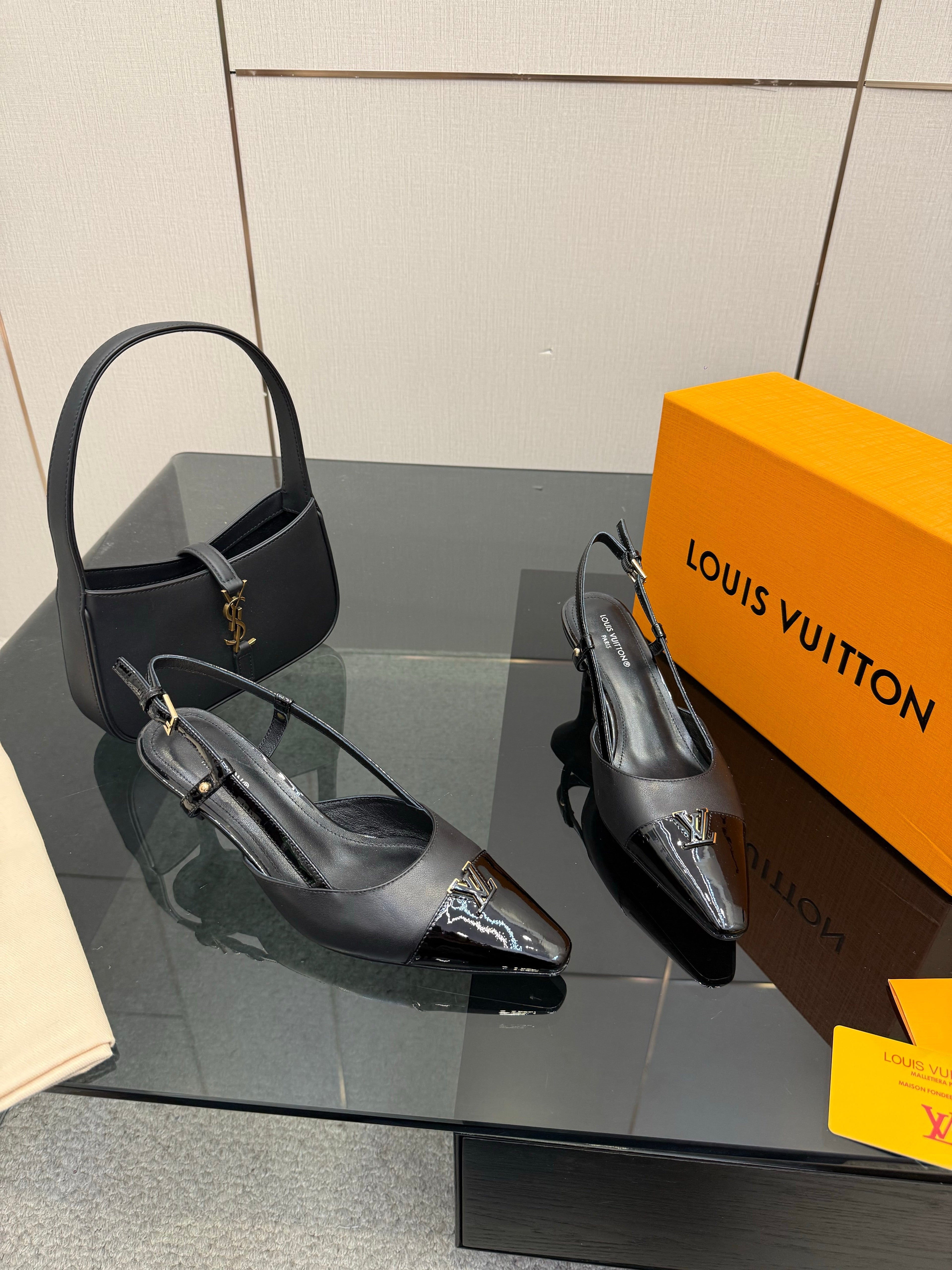 LV 26ss Slingback 55 Black Patent Leather 629637