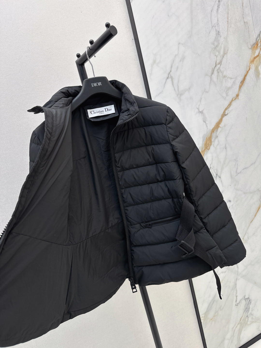 CD 25 Straight-Cut Puffer Jacket Cotton