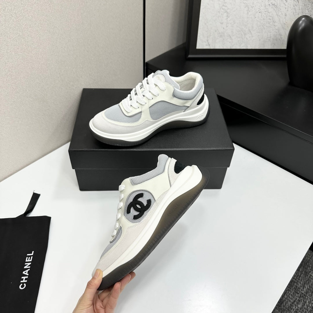CC 26s Casual Sneakers White Gray Fabric Suede 626471