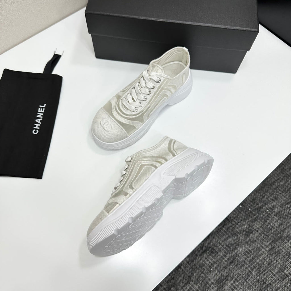 CC 26s Casual Sneakers Rhinestones White Mesh Sheepskin 626365
