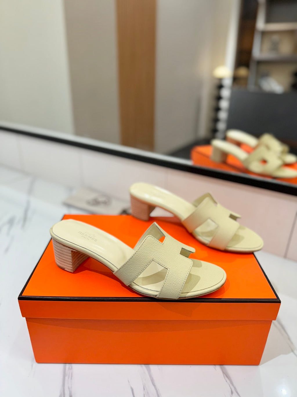 HM Oasis Sandals Pale Yellow Cowhide 294840