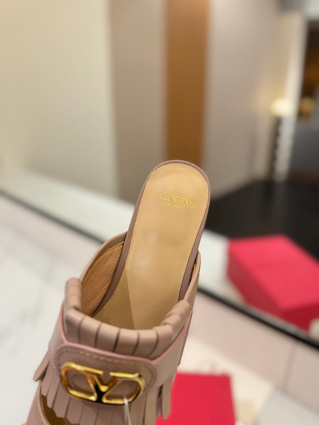 VT 2025 Signature Mule Pure Beige Calf Leather 295081