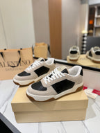 VT 25S  Casual Sneakers Light Gray Black Suede Cowhide  560751