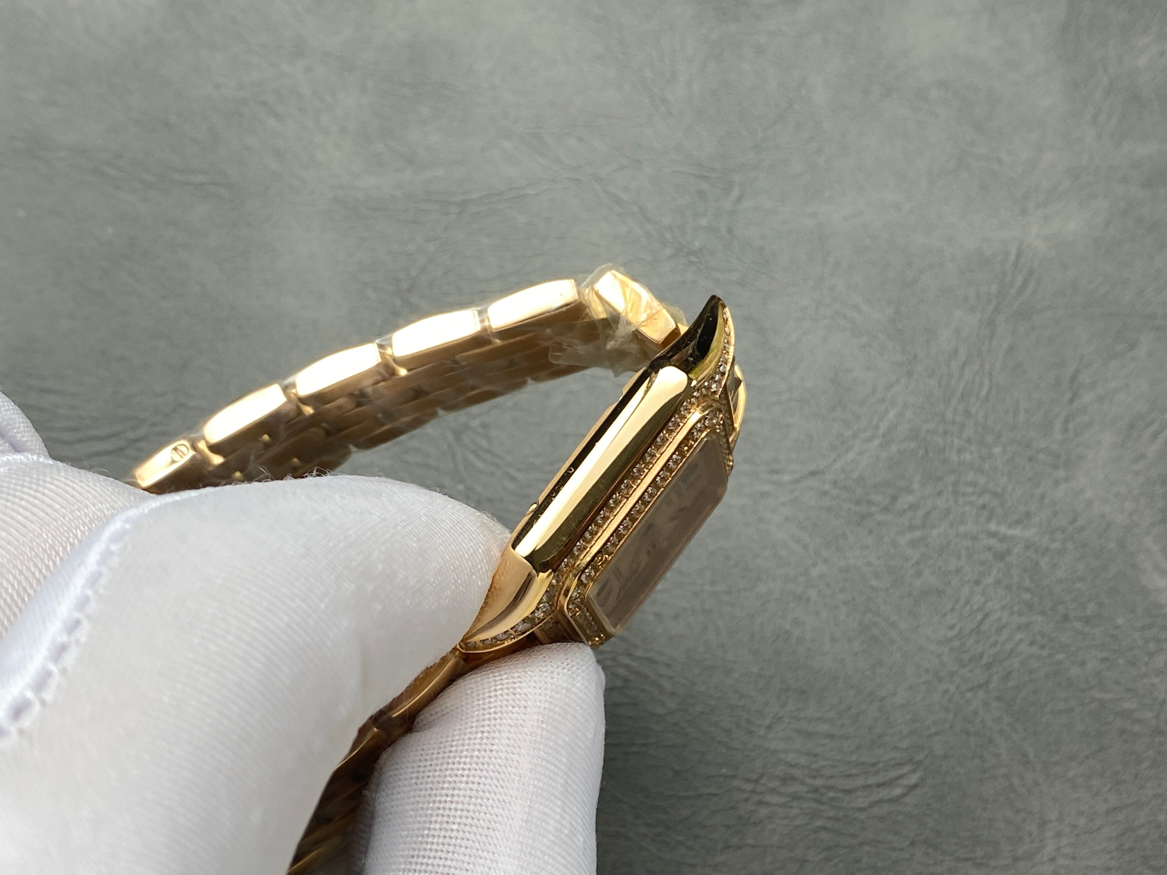 Panthere 27mm Pink Gold Case Diamond Bezel