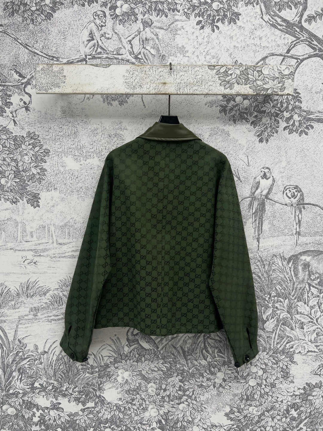 GUCCI CLASSIC LAPEL JACKET STYLE 97